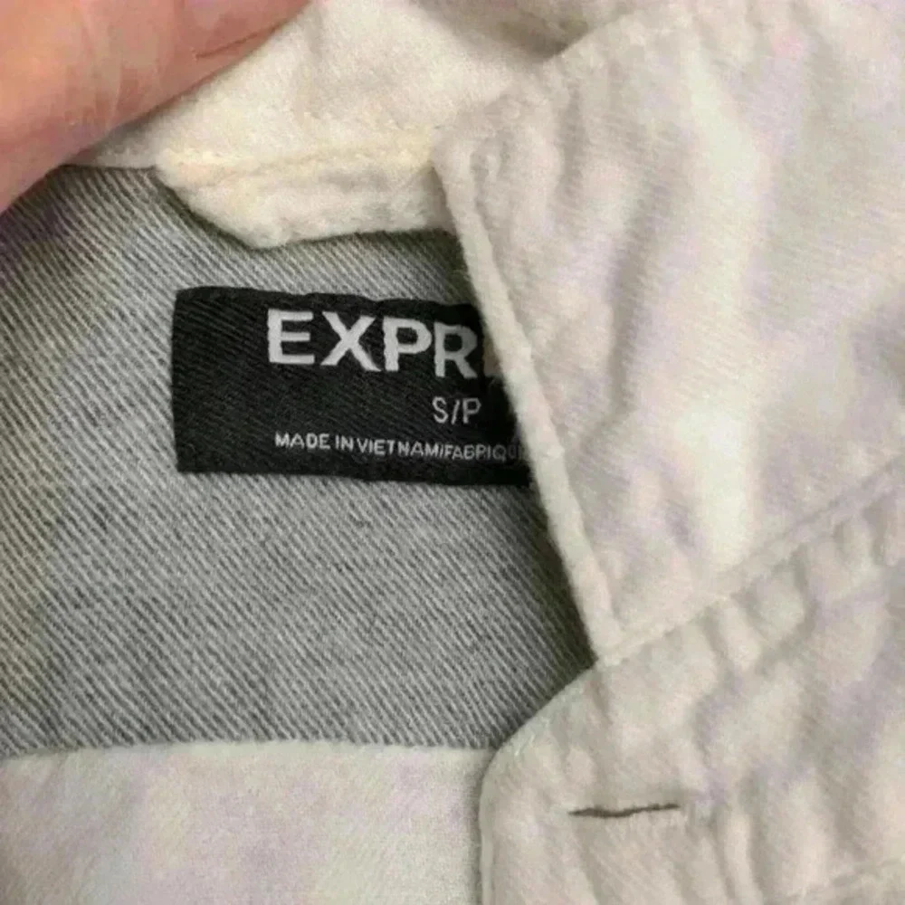 Express Gray/White Flannel Snap-Front Shirt - Picture 3 of 5
